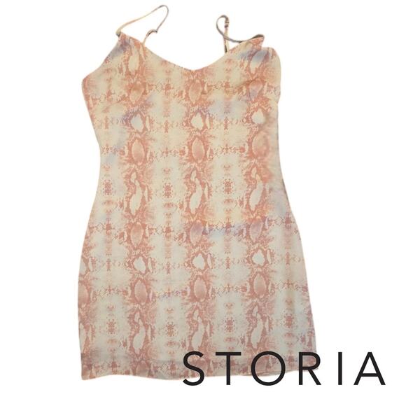 Storia Pink Snake Print Strappy Mini Slip Dress Size Medium EUC - Picture 1 of 5